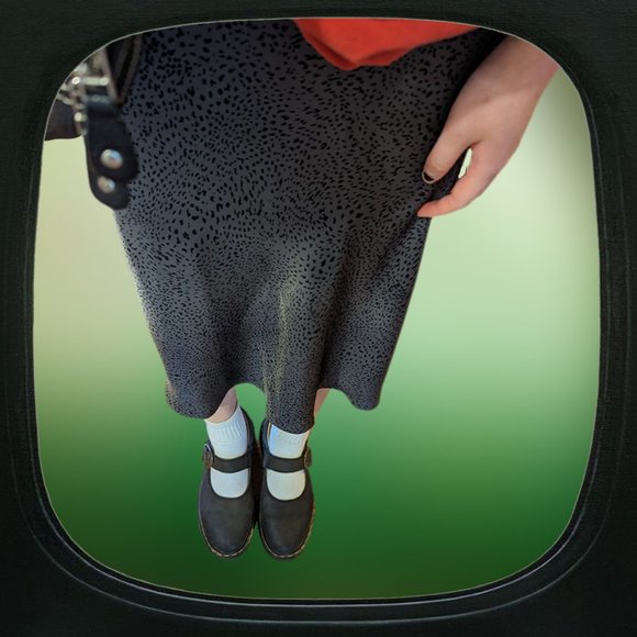 nwot aritzia babaton silky slip skirt - Picture 4 of 4